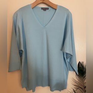 Sweater w/dolman sleeves, hi-lo hem, baby blue, v- neck, size L, NWOT